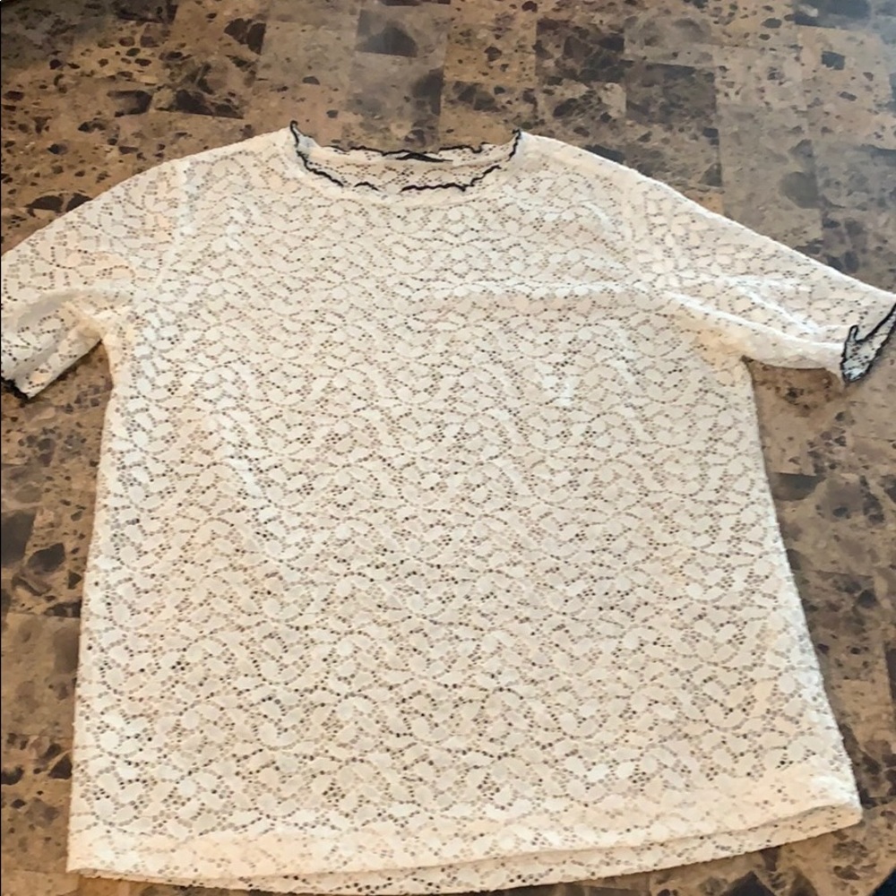 Zara Trafaluc size small lace top